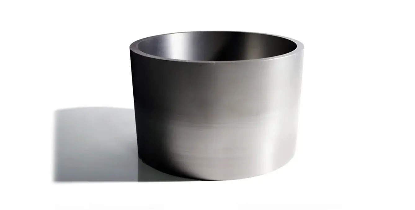 What are the characteristics of molybdenum crucible?